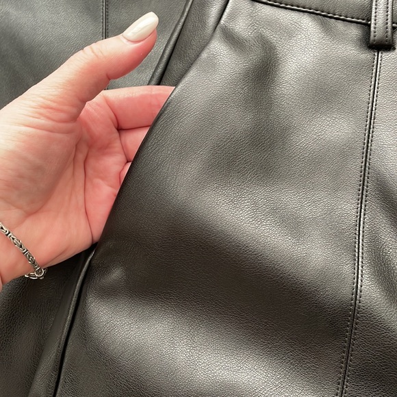 π Dynamite Wide Leg Faux Leather Black 6 NWT - Picture 7 of 16